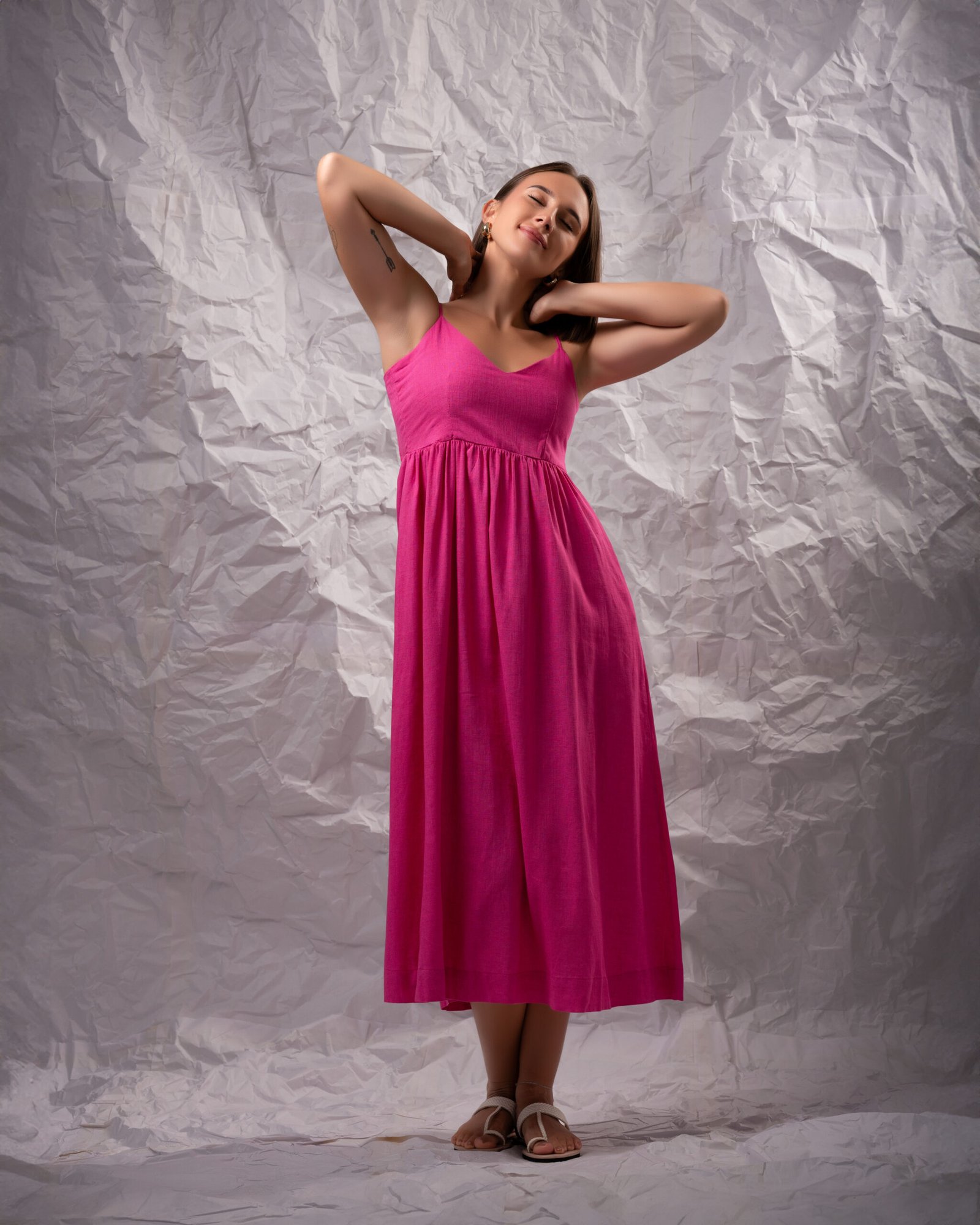 Women’s Pure Linen Spaghetti Strap Midi Dress - Image 3