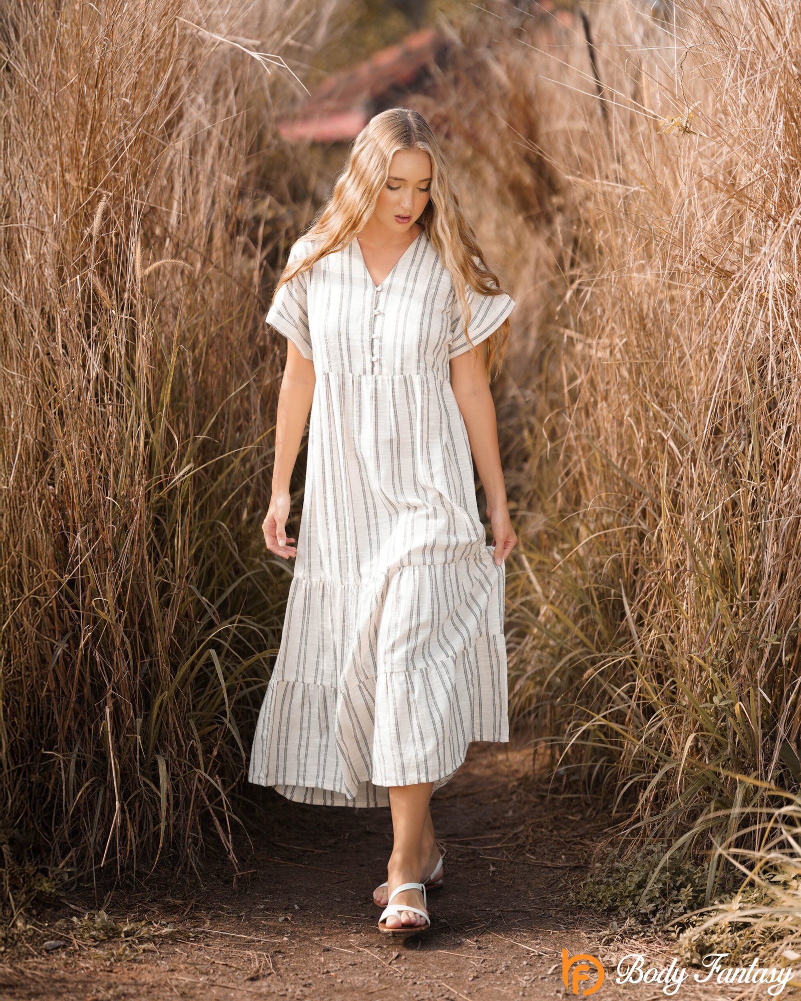Pure Breeze Linen Maxi Dress - Image 4
